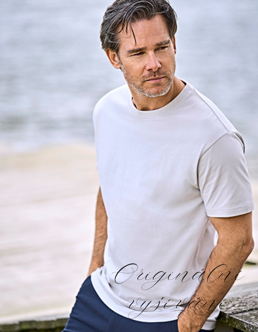 Pánské červené tričko s výšivkou na přání, organická bavlna